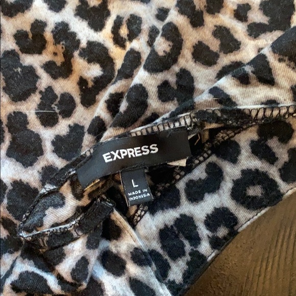Express women’s leopard print tank top - Picture 3 of 3